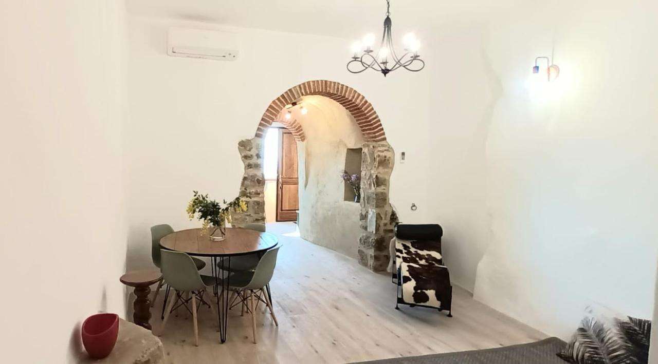 Casa Angolo Cantina Nel Castello Montegiovi Εξωτερικό φωτογραφία